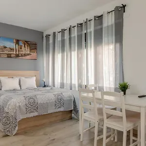 213 Hispalis Triana Sevilla